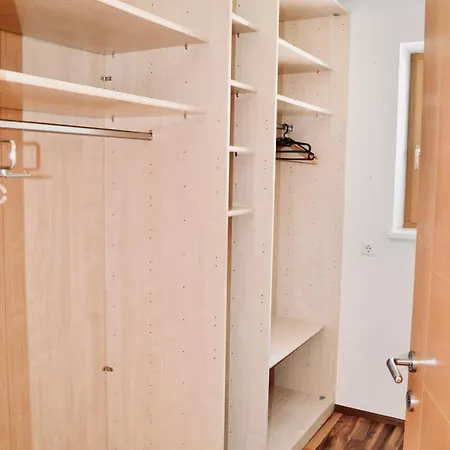 Apartment Hollys *